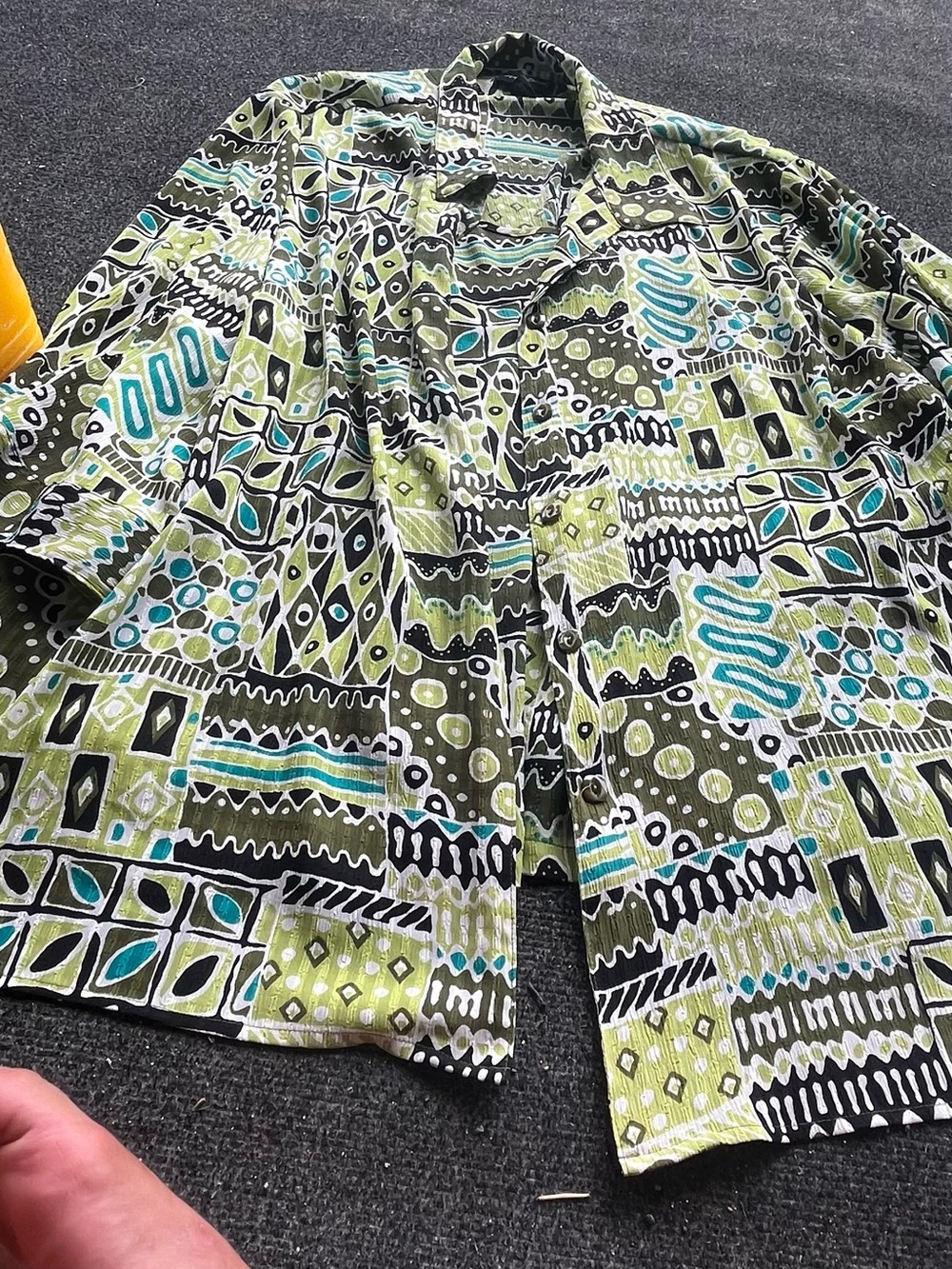 Maggie Barnes Green, Teal & Black Geometric Print Button-Up Blouse